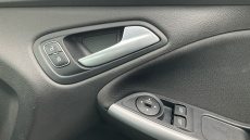 Ford Focus 1.0 EcoBoost Zetec 5dr Petrol Hatchback